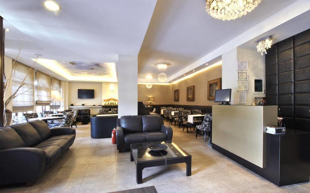 Kentrikon Hotel Lagkadia Eksteriør billede